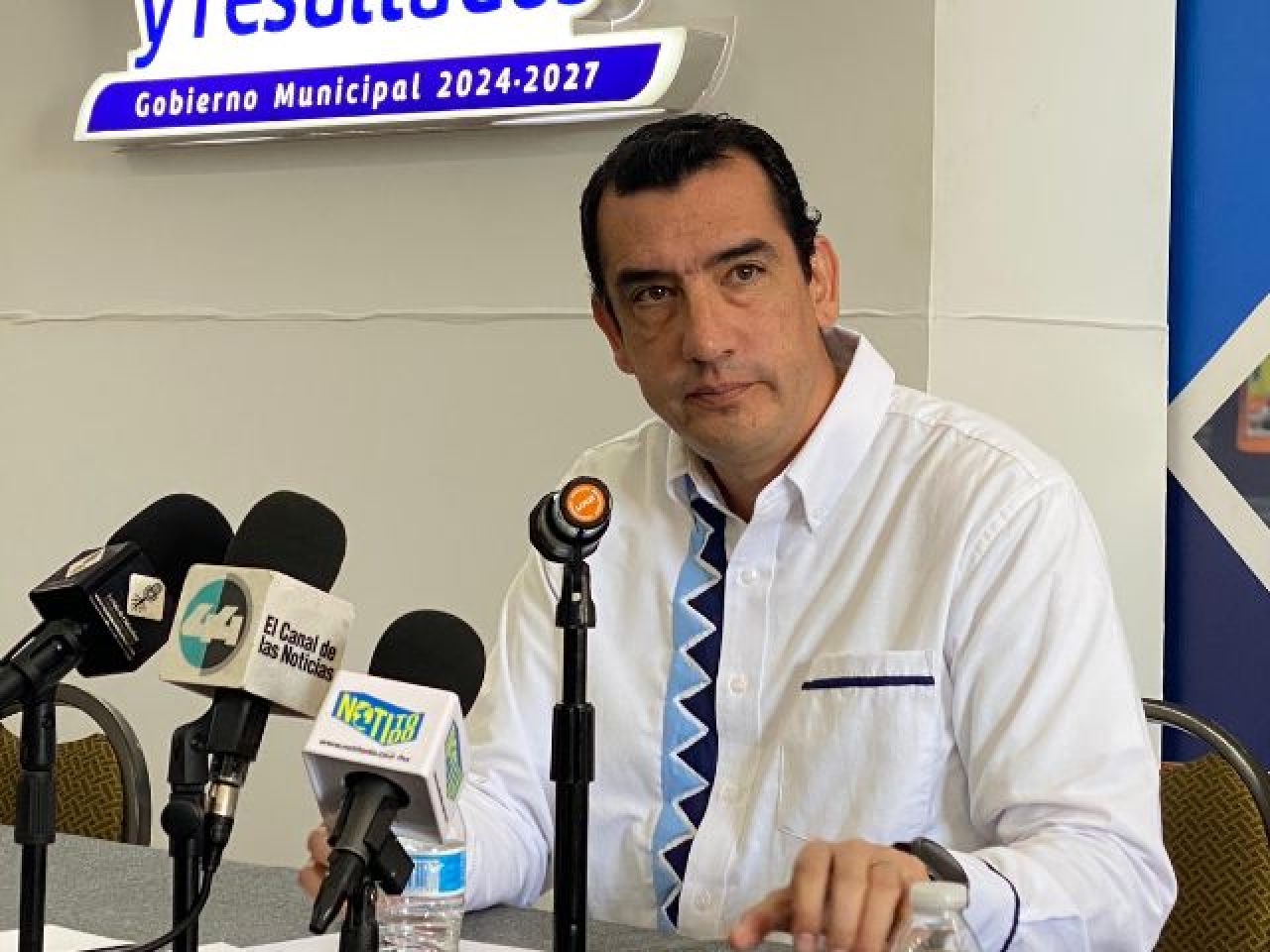 Pide alcalde respeto al debido proceso tras vinculación de exfiscal César J.M.